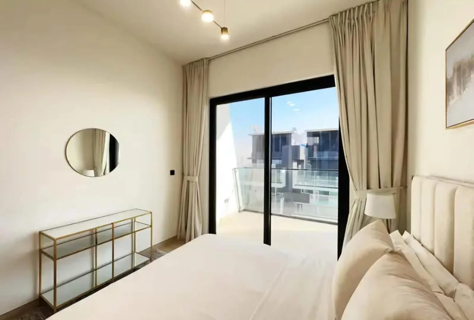 Binghatti Heights Jvc Dubai 0*,